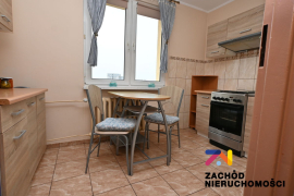 ul. Rydza-Śmigłego z widokiem na zieleń